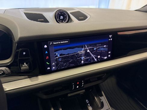 New 2026 Porsche Cayenne image 23