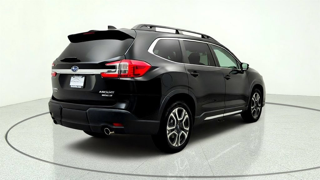 Used 2023 Subaru Ascent Limited AWD/4WD image 5