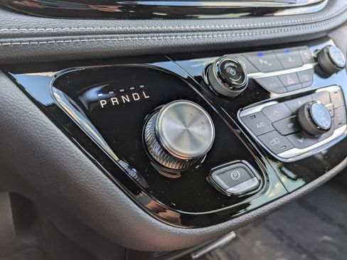 New 2026 Chrysler Pacifica Select image 27