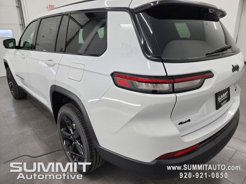 New 2025 Jeep Grand Cherokee L Limited w/ Luxury Tech Group II image 5