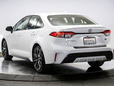 Certified 2020 Toyota Corolla SE w/ Carpet Mat Package (TMS) FWD image 3