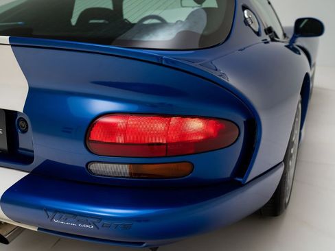 Used 1997 Dodge Viper GTS RWD image 39