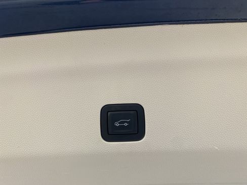 Used 2024 Cadillac Escalade Sport Platinum w/ Heavy-Duty Trailer Package image 54