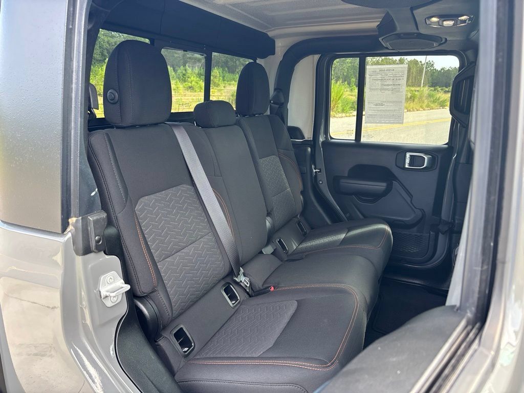 Used 2023 Jeep Gladiator Mojave w/ Cold Weather Group AWD/4WD image 47