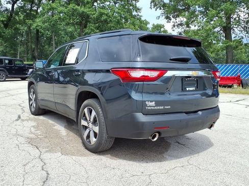 Used 2021 Chevrolet Traverse LT AWD/4WD image 24