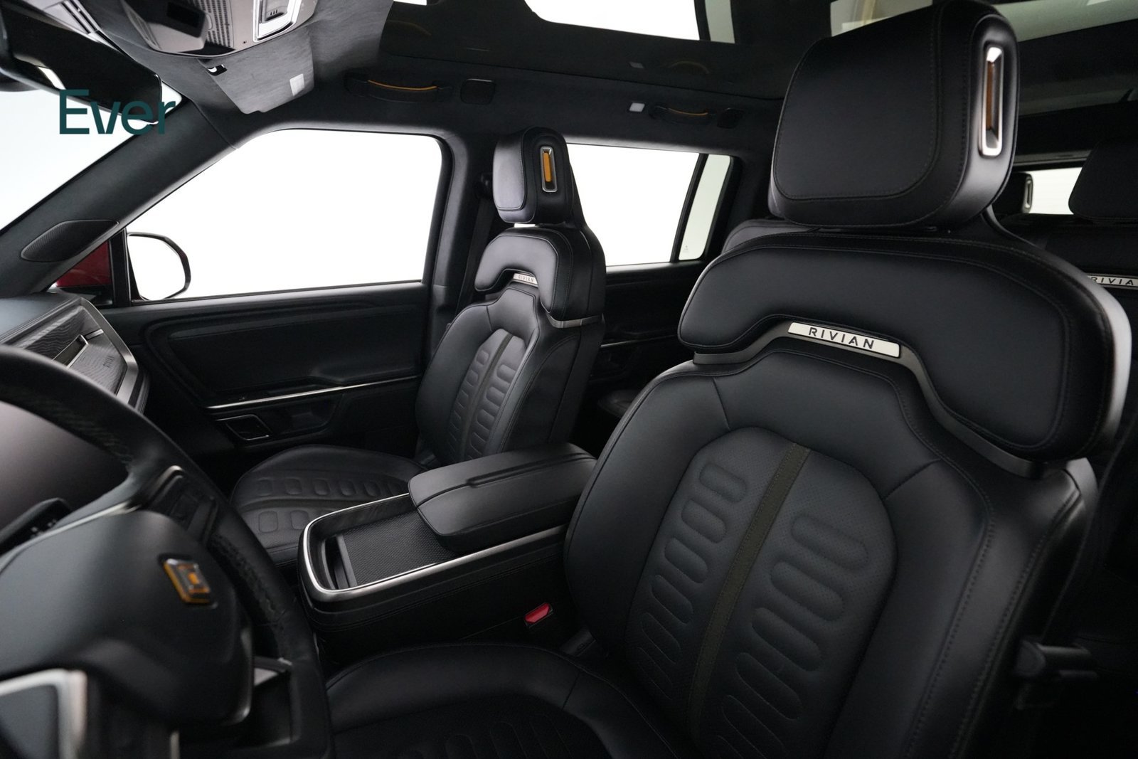 Used 2023 Rivian R1S Launch Edition Quad AWD/4WD image 4