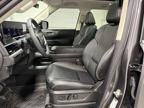 Used 2025 INFINITI QX80 Luxe image 15