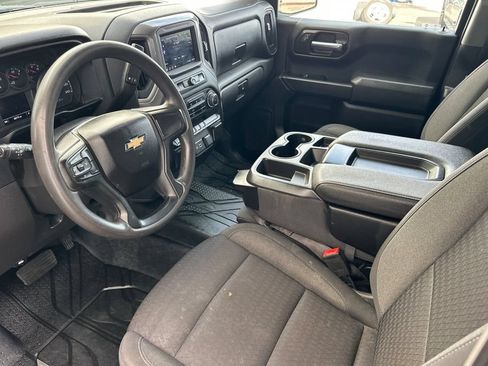 Used 2023 Chevrolet Silverado 1500 Custom AWD/4WD image 9