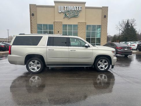 Used 2016 Chevrolet Suburban LTZ image 1