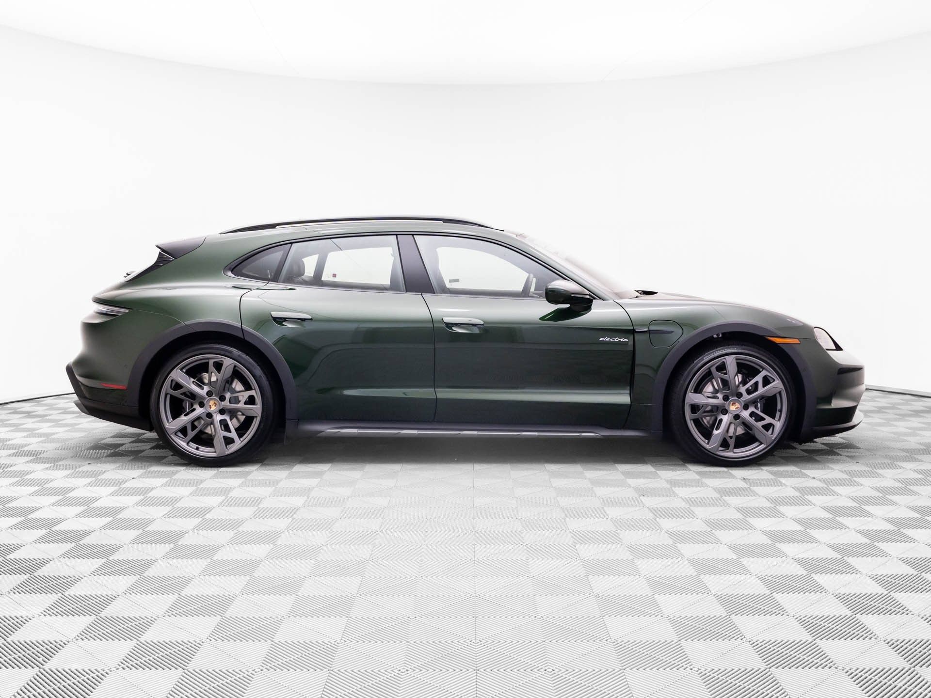 New 2026 Porsche Taycan 4S AWD/4WD image 8