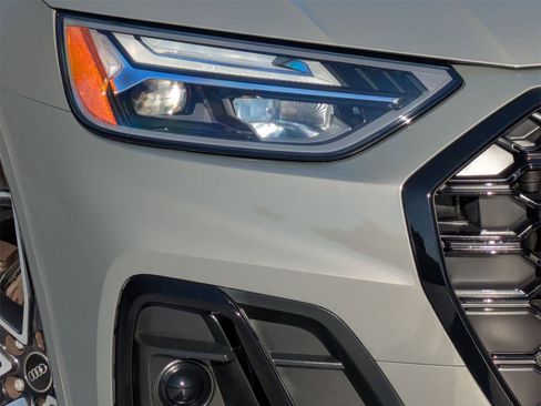 Used 2023 Audi SQ5 Premium Plus w/ Premium Plus Package image 25