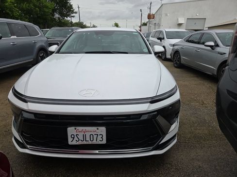 Used 2025 Hyundai Sonata SEL FWD image 7