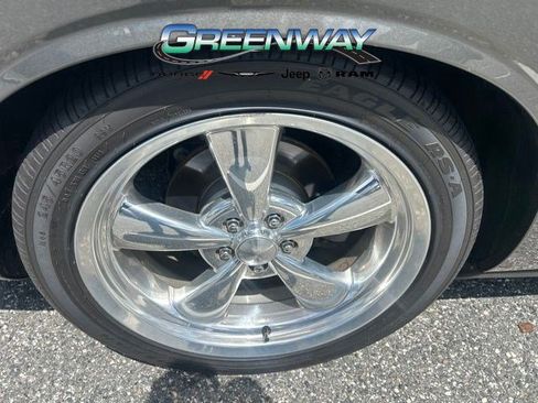 Used 2009 Dodge Challenger R/T RWD image 12