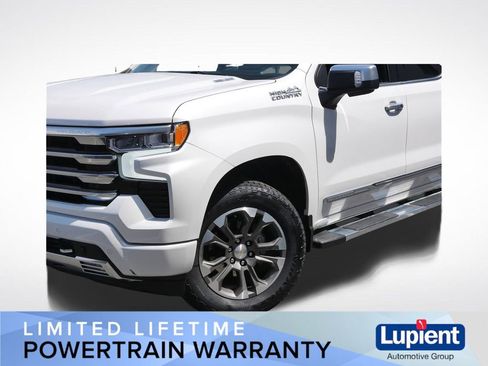 Used 2024 Chevrolet Silverado 1500 High Country w/ Technology Package AWD/4WD image 30