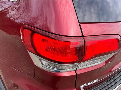 Used 2021 Jeep Grand Cherokee Limited image 28