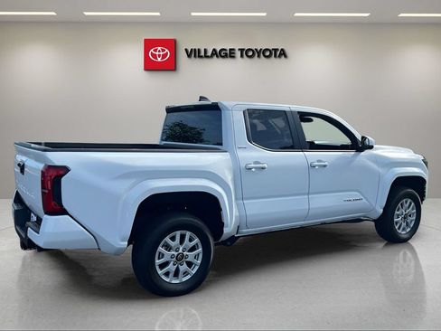 Certified 2024 Toyota Tacoma SR5 RWD image 5