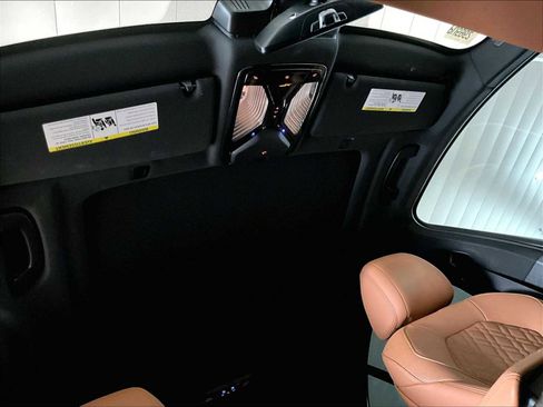 Used 2023 BMW 530i w/ M Sport Package image 25