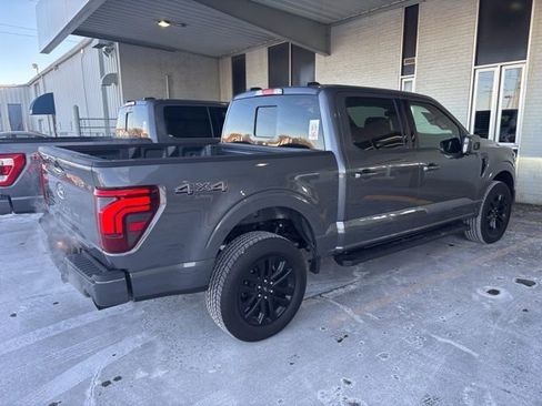 Used 2025 Ford F150 Lariat w/ Equipment Group 501A Mid image 5