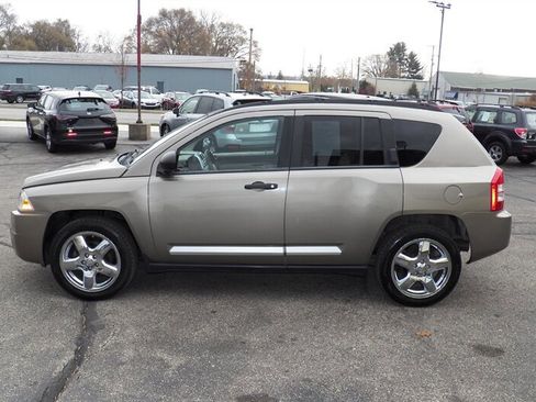 Used 2008 Jeep Compass Limited image 6