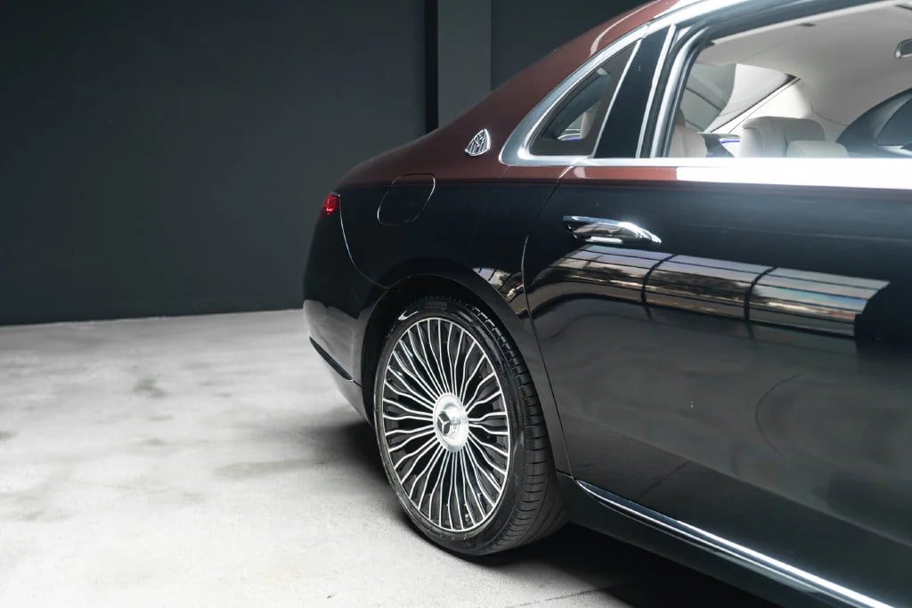 Used 2023 Mercedes-Benz Maybach S 580 4MATIC image 11