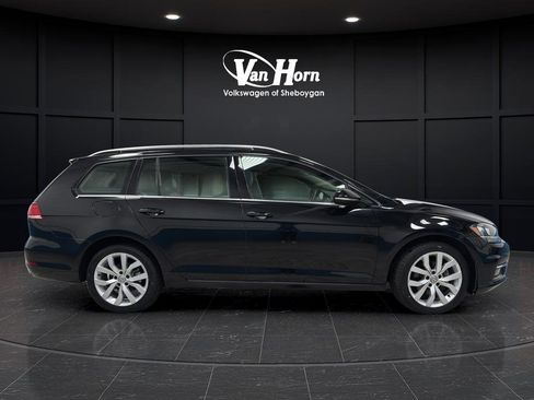 Used 2018 Volkswagen Golf SEL FWD image 8