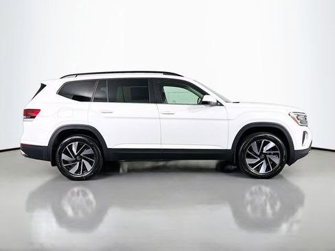 New 2026 Volkswagen Atlas SE image 8