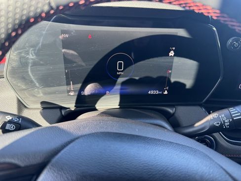 Used 2024 Chevrolet TrailBlazer RS image 16