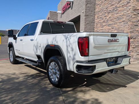 Used 2021 GMC Sierra 2500 Denali w/ Denali Ultimate Package AWD/4WD image 4