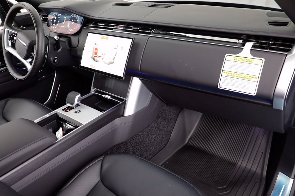New 2026 Land Rover Range Rover Autobiography AWD/4WD image 24
