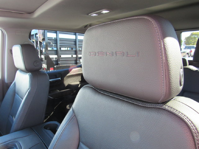 Used 2020 GMC Sierra 1500 Denali w/ Denali Ultimate Package AWD/4WD image 16