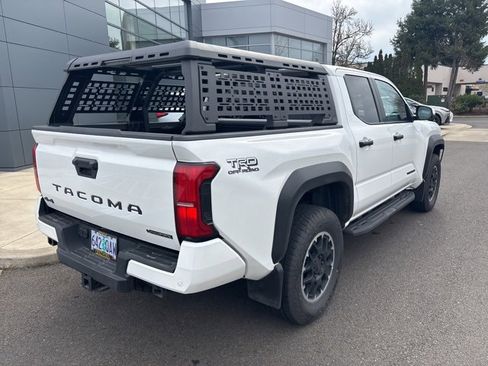 Used 2024 Toyota Tacoma TRD Off-Road w/ TRD Off Road Upgrade Package image 8