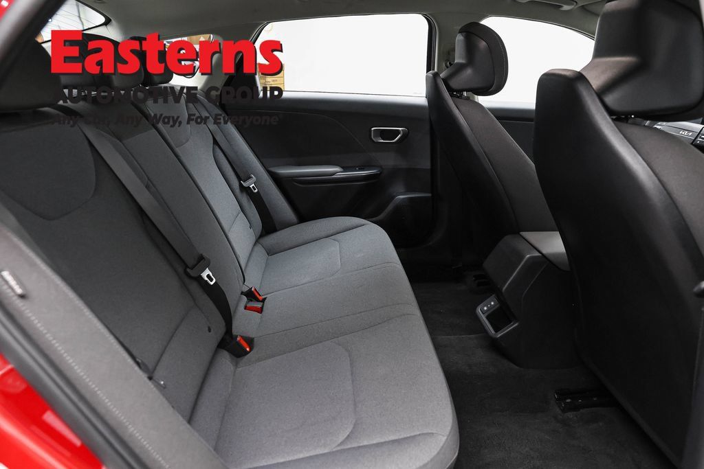Used 2025 Kia K4 FWD image 22