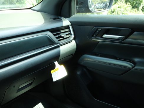 Used 2026 GMC Terrain AT4 w/ Convenience Package III AWD/4WD image 42