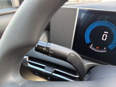 New 2026 Hyundai Tucson SE image 30