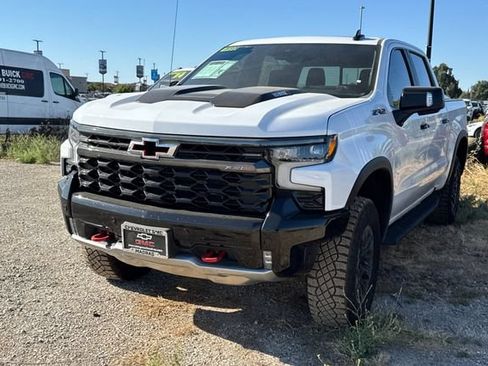Used 2026 Chevrolet Silverado 1500 ZR2 AWD/4WD image 8