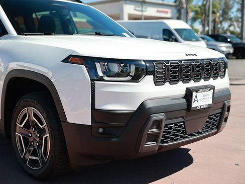 New 2026 Jeep Cherokee Laredo AWD/4WD image 7