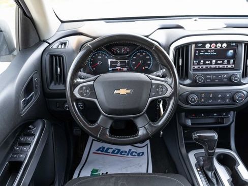 Used 2017 Chevrolet Colorado LT w/ LT Convenience Package image 14