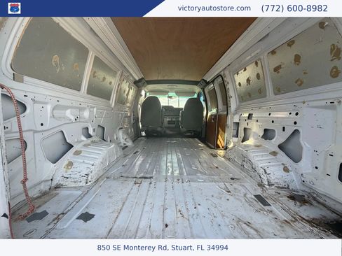 Used 2010 Ford E-150 and Econoline 150 RWD image 21