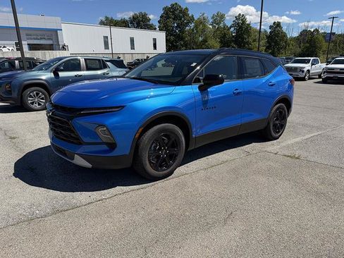 New 2026 Chevrolet Blazer LT w/ Convenience Package AWD/4WD image 1