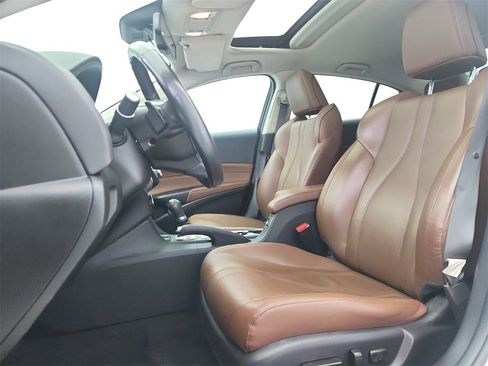 Used 2019 Acura ILX w/ Premium Package image 11