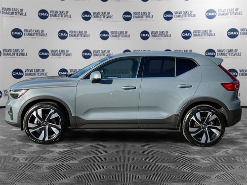 Certified 2023 Volvo XC40 B5 Ultimate w/ Protection Package Premier image 2