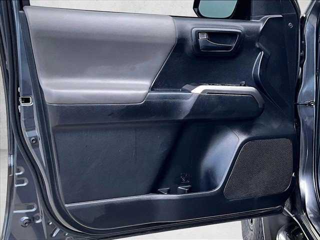 Used 2021 Toyota Tacoma SR5 RWD image 18