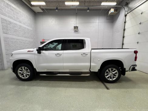 Used 2020 Chevrolet Silverado 1500 LTZ w/ LTZ Premium Package AWD/4WD image 8