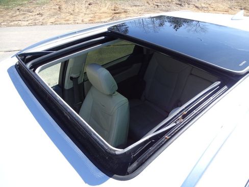 Used 2017 Cadillac XT5 Luxury image 11