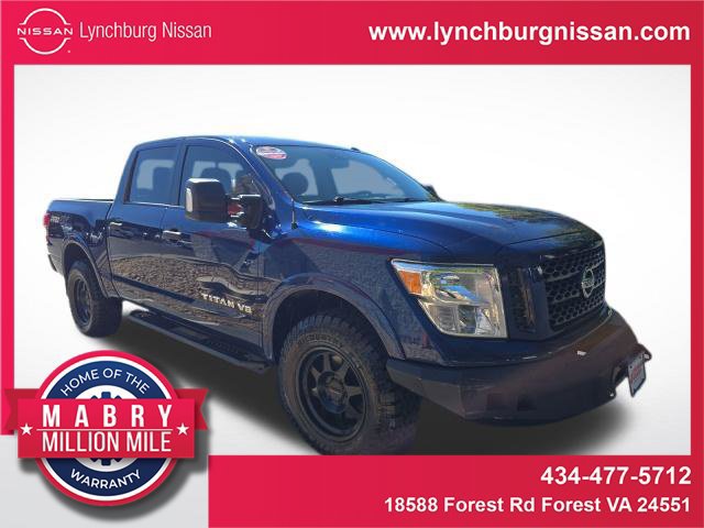 Used 2018 Nissan Titan PRO-4X w/ Pro-4x Convenience Package AWD/4WD image 1