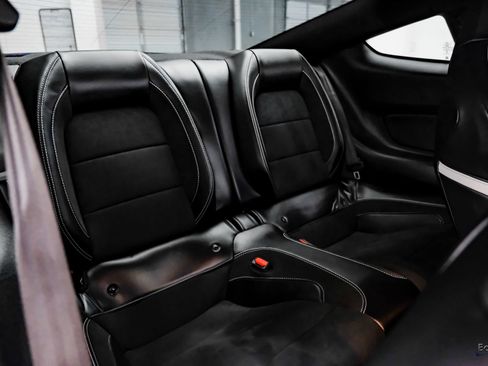 Used 2022 Ford Mustang Shelby GT500 w/ Technology Package RWD image 81
