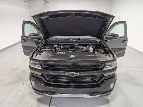 Used 2018 Chevrolet Silverado 1500 LT w/ All Star Edition image 15