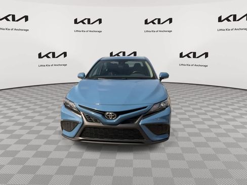 Used 2023 Toyota Camry SE FWD image 4