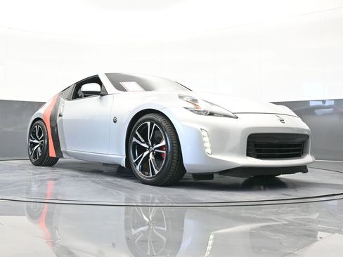 Used 2020 Nissan 370Z w/ Sport Package image 57