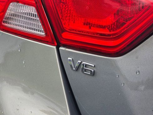 Used 2017 Chevrolet Impala LT image 13